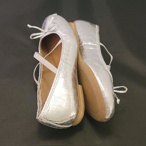 BRAND NEW REPORT TAELOR CRISSCROSS STRAP BOWNOT WOMEN'S FLAT SHOE - Picture 11 of 16